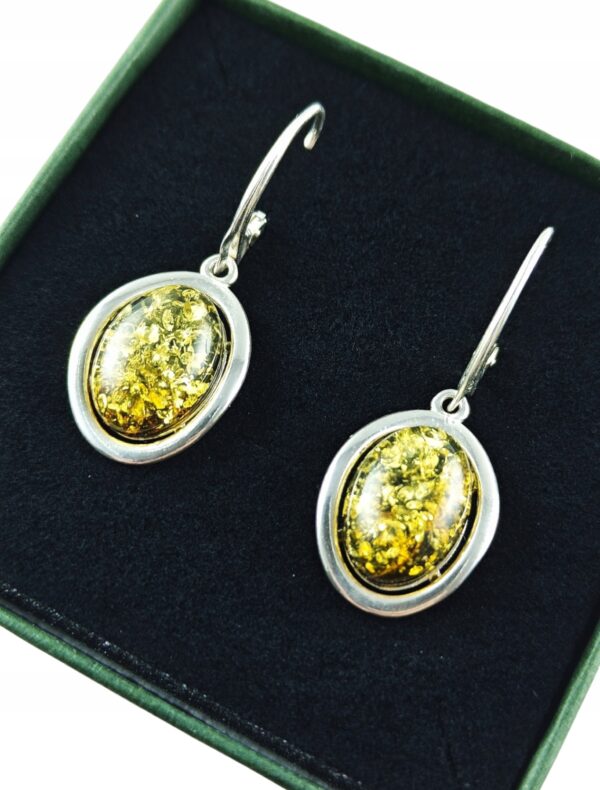 Kolczyki srebrne z dużym zielonym bursztynem - wiszące