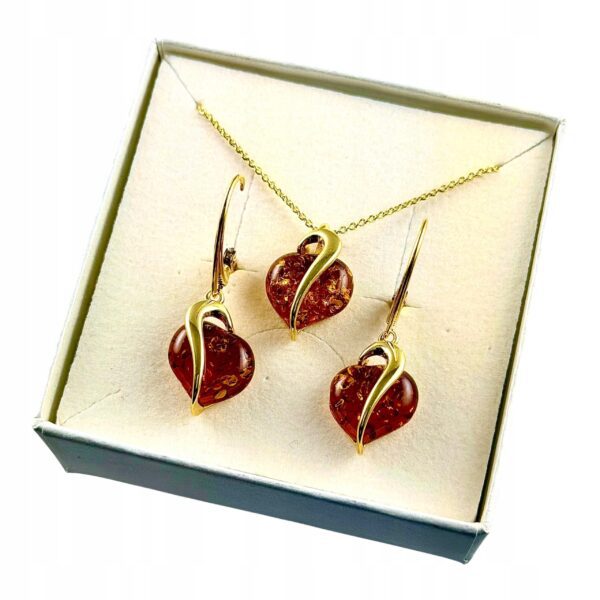 ZŁOTE KOLCZYKI WISIOREK z CERTYFIKOWANYM BURSZTYNEM SERCE KOMPLET SREBRO