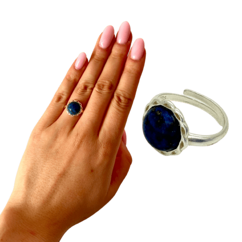 PIERŚCIONEK SREBRNY REGULOWANY Z LAPISEM LAZULI – OKRĄGŁY – SREBRO 925