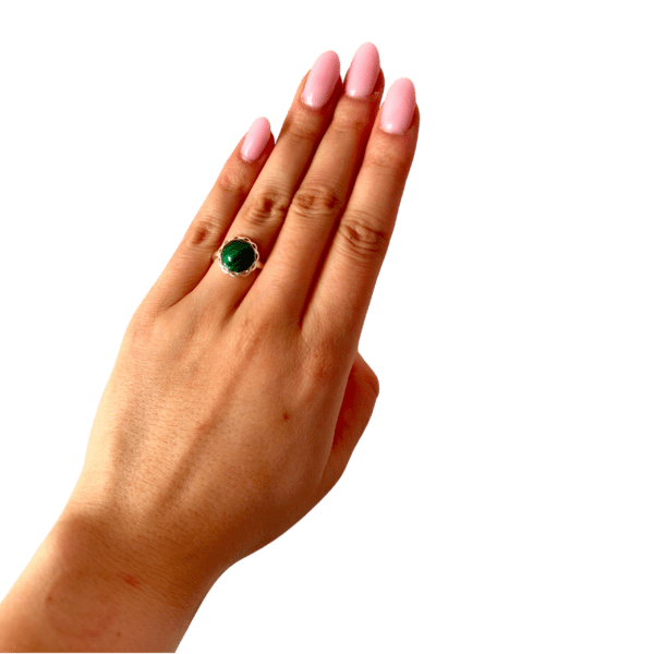 PIERŚCIONEK SREBRNY REGULOWANY Z MALACHITEM – OKRĄGŁY – SREBRO 925