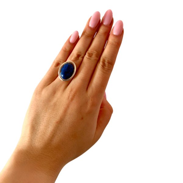 IMG_1934-Photoroom PIERŚCIONEK SREBRNY REGULOWANY Z LAPISEM LAZULI – OWALNY – SREBRO 925