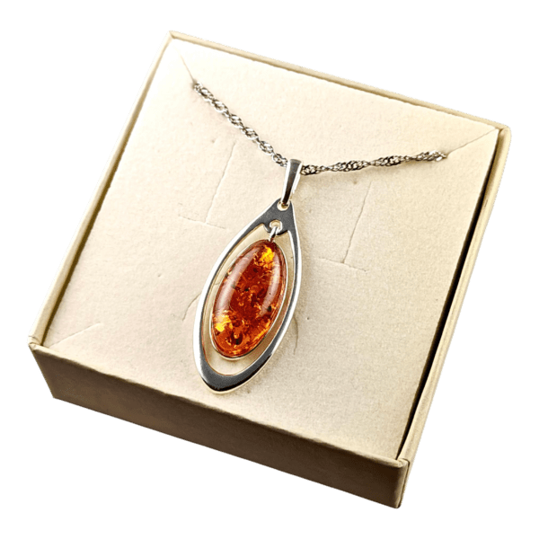 Photoroom-20251123_154109_42 WISIOREK srebrny Z Ruchomym BURSZTYNEM ELEGANCKI NA PREZENT SREBRO AG 925