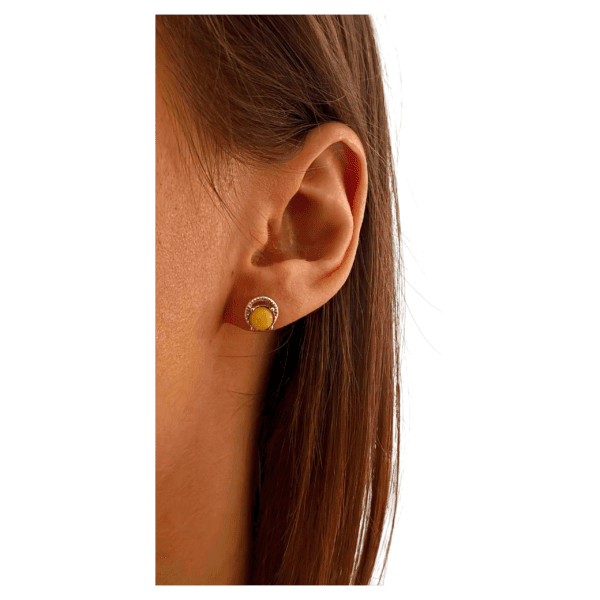 KOLCZYKI SREBRNE Z CERTYFIKOWANYM BURSZTYNEM SZTYFT