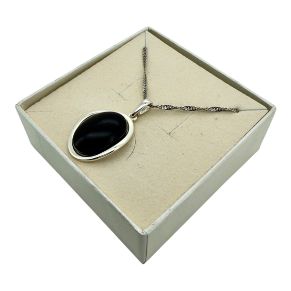 WISIOREK SREBRNY Z DUŻYM ONYKSEM SREBRO 925