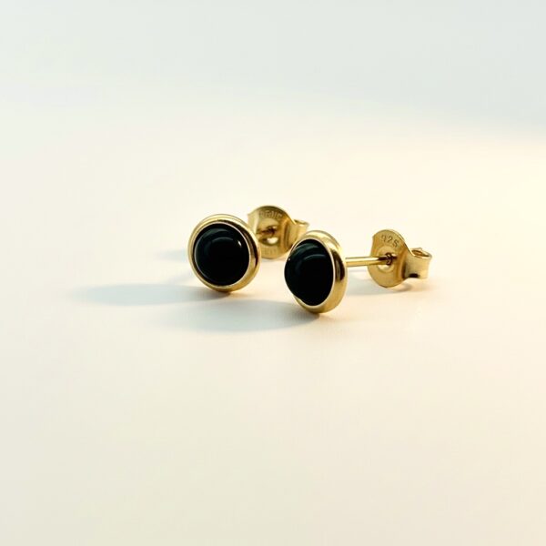 KOLCZYKI ZŁOTE z ONYKSEM – DELIKATNE – SREBRO POZŁACANE 925