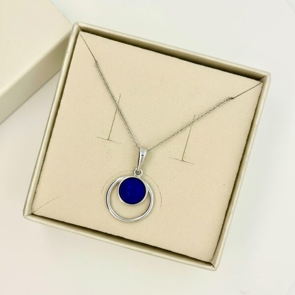 WISIOREK SREBRNY z LAPISEM LAZULI – OKRĄGŁY – SREBRO 925