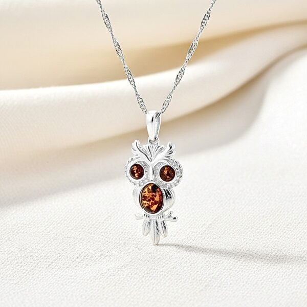 Photoroom_20260407_175128 WISIOREK SREBRNY z CERTYFIKOWANYM Bursztynem SOWA SREBRO 925