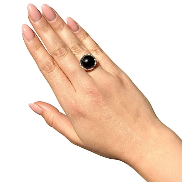 PIERŚCIONEK SREBRNY REGULOWANY Z ONYKSEM KAMIENIEM SIŁY SREBRO 925