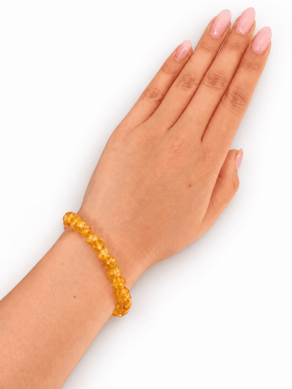 Bransoletka z bursztynu cytrynowego – małe zaokrąglone bryłki 7 mm, na gumce amberglow